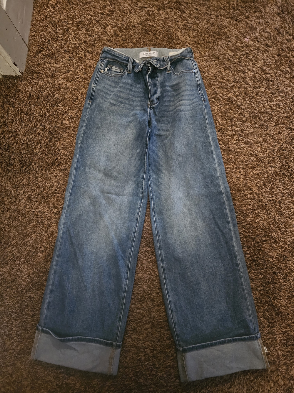Judy Blue Wide-Leg Jeans in Medium Wash Blue